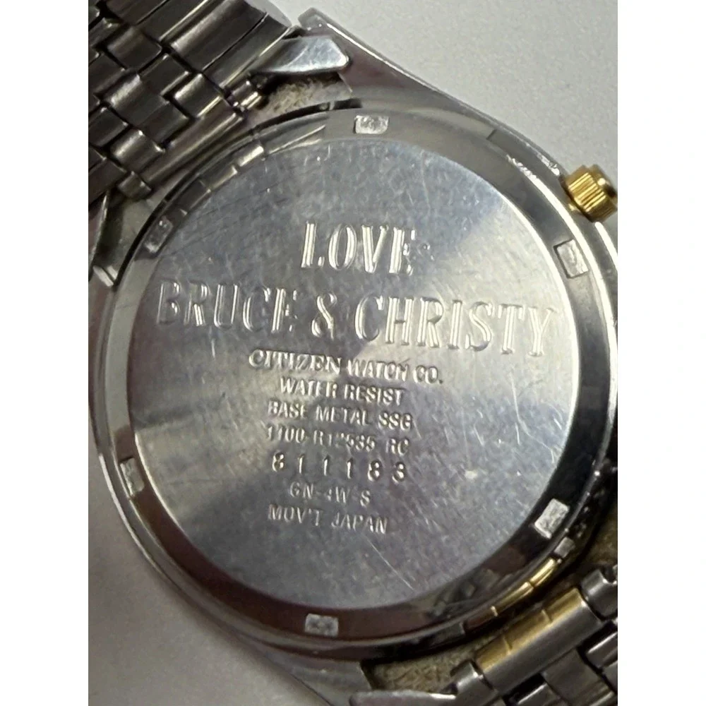Scratched Citizen 1100-R12535 New Battery Mens Watch 35MM 8